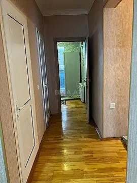 Satılır 4 otaqlı mənzil 110 m²