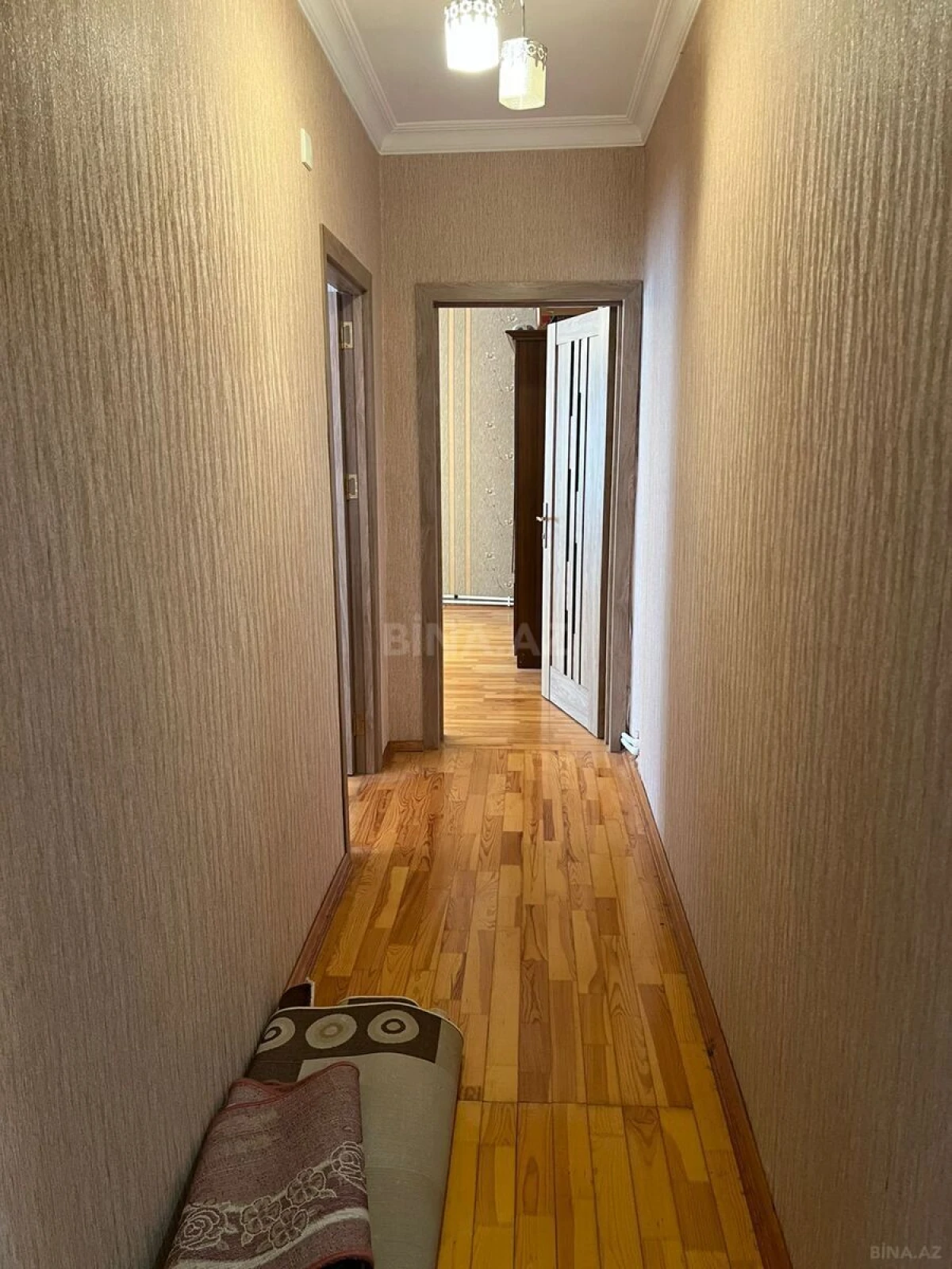 Satılır 4 otaqlı mənzil 110 m²