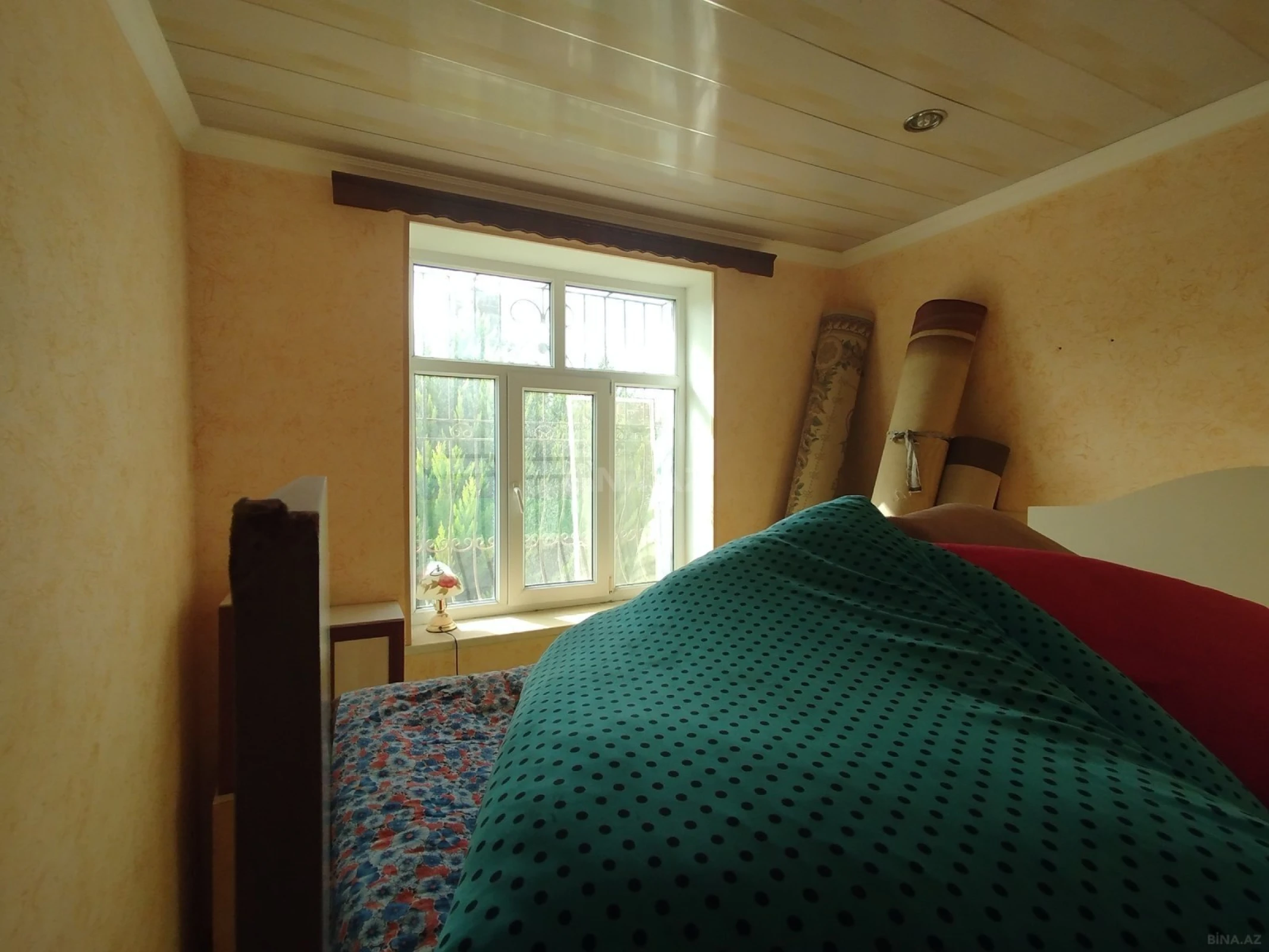 Satılır 5 otaqlı həyət evi 200 m²