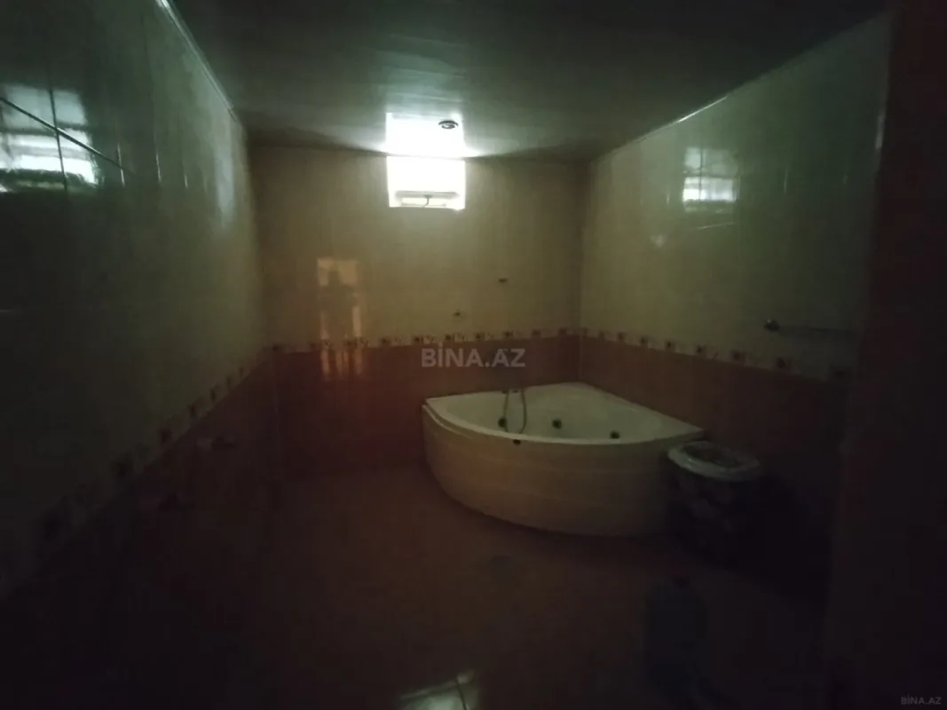 Satılır 5 otaqlı həyət evi 200 m²