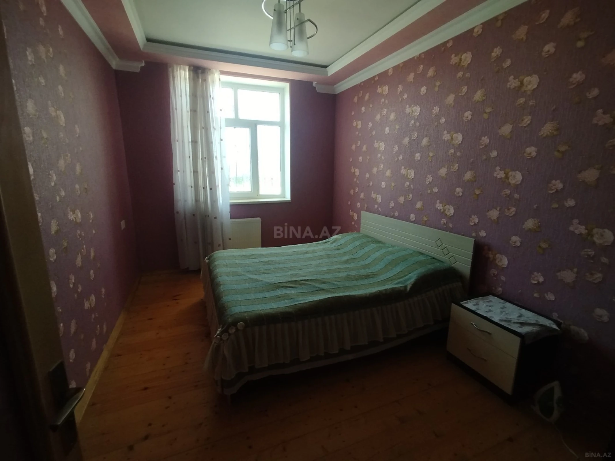 Satılır 5 otaqlı həyət evi 200 m²