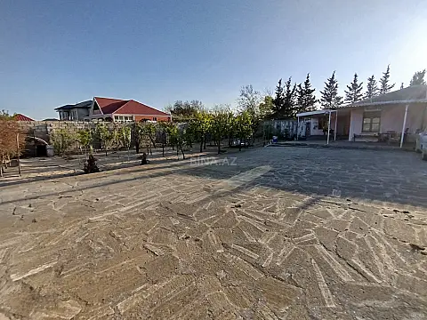 Satılır 4 otaqlı həyət evi 120 m²