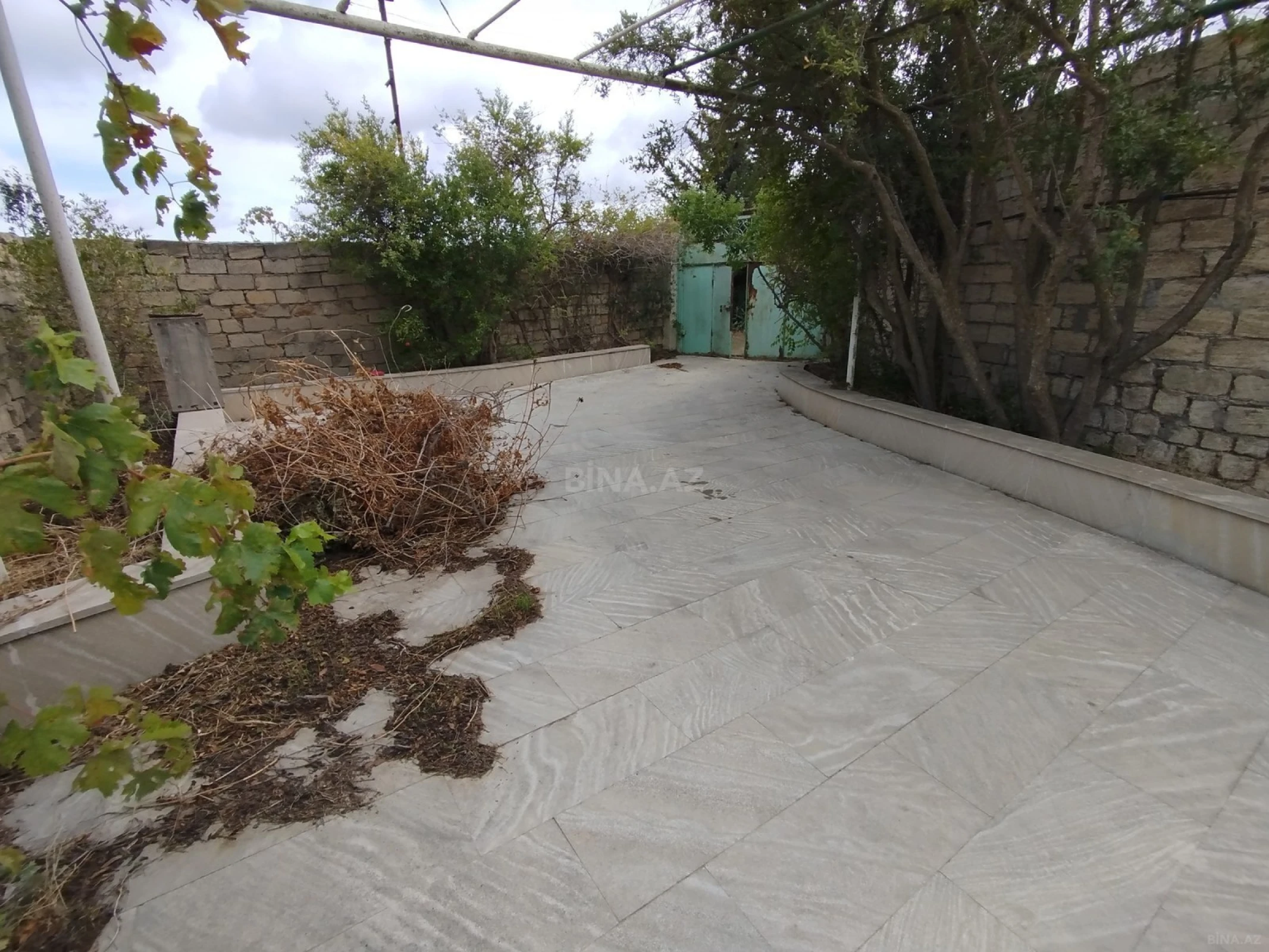 Satılır 3 otaqlı həyət evi 100 m²