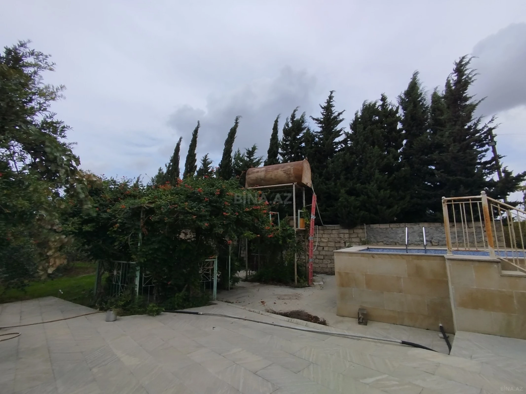 Satılır 3 otaqlı həyət evi 100 m²