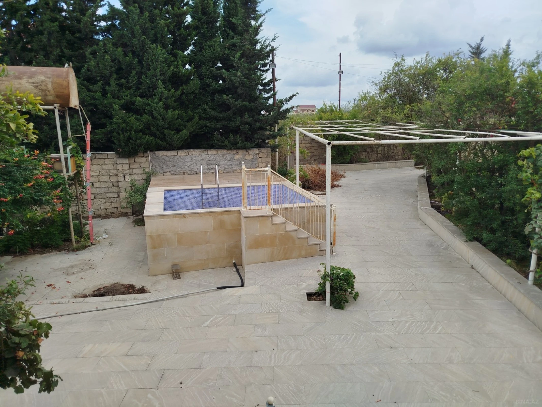 Satılır 3 otaqlı həyət evi 100 m²