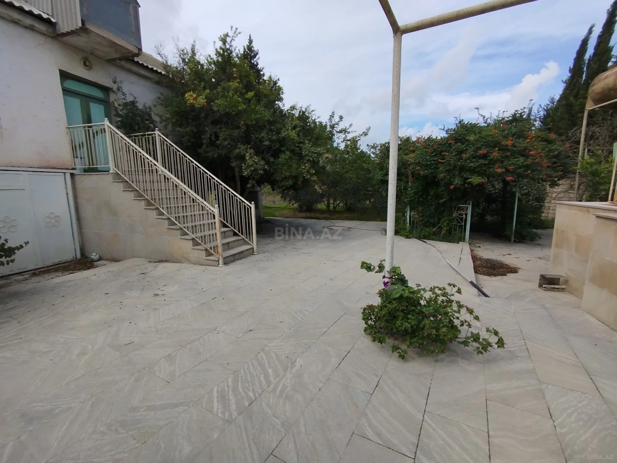 Satılır 3 otaqlı həyət evi 100 m²