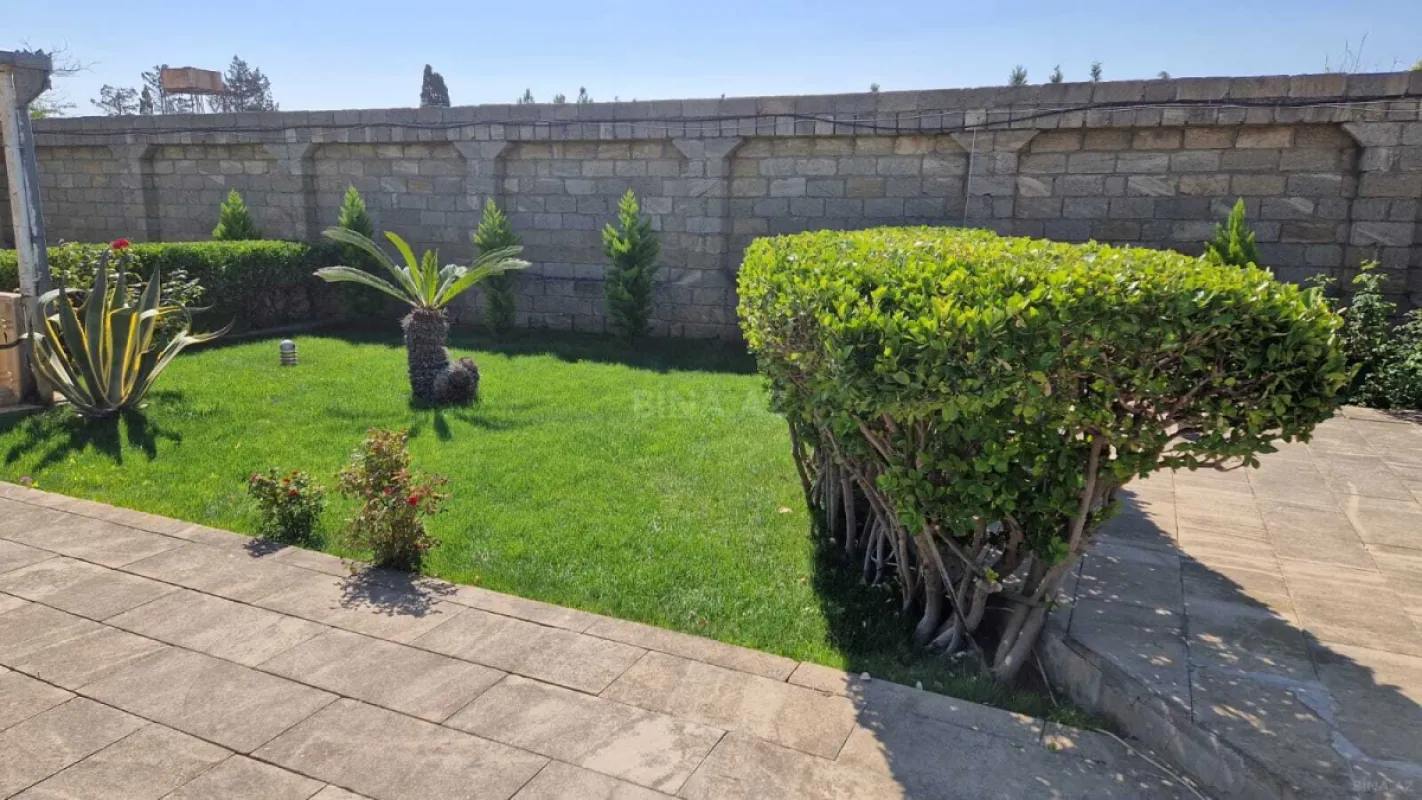 Satılır 4 otaqlı həyət evi 130 m²