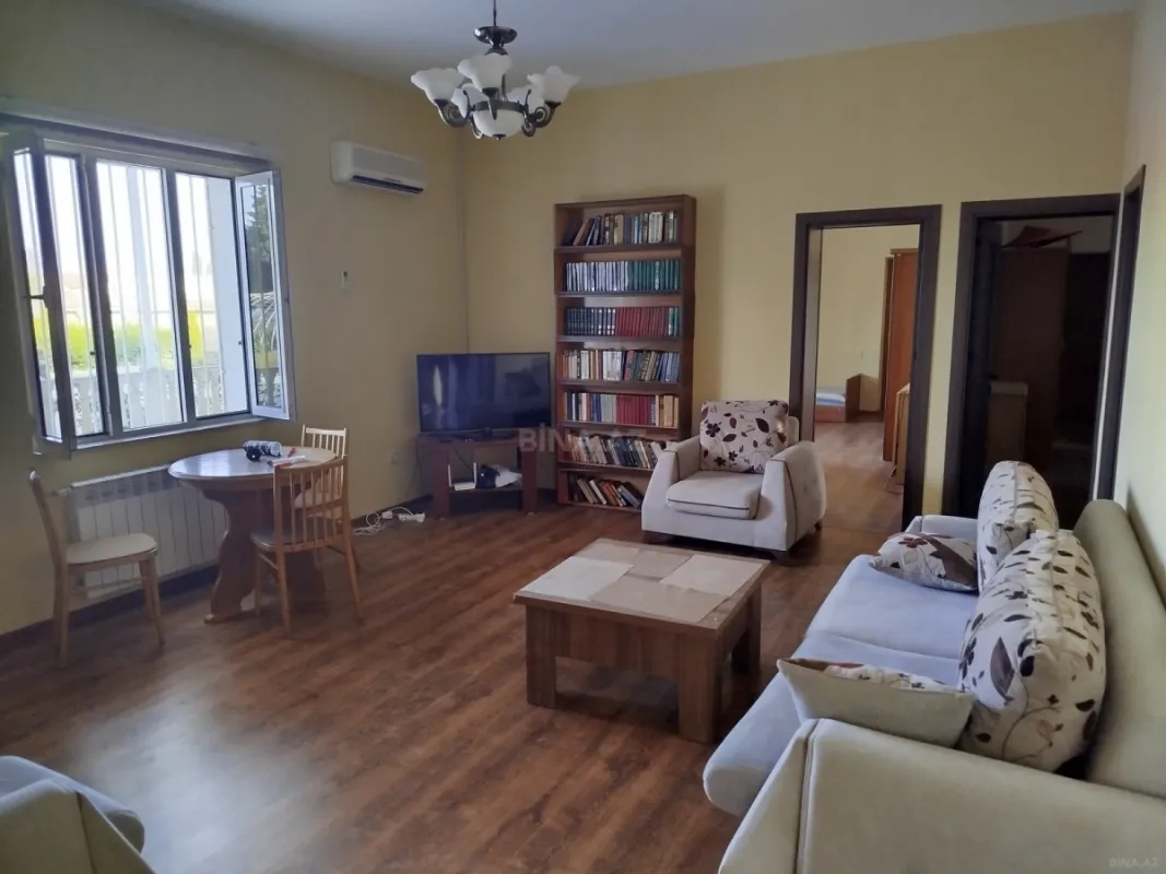 Satılır 4 otaqlı həyət evi 130 m²