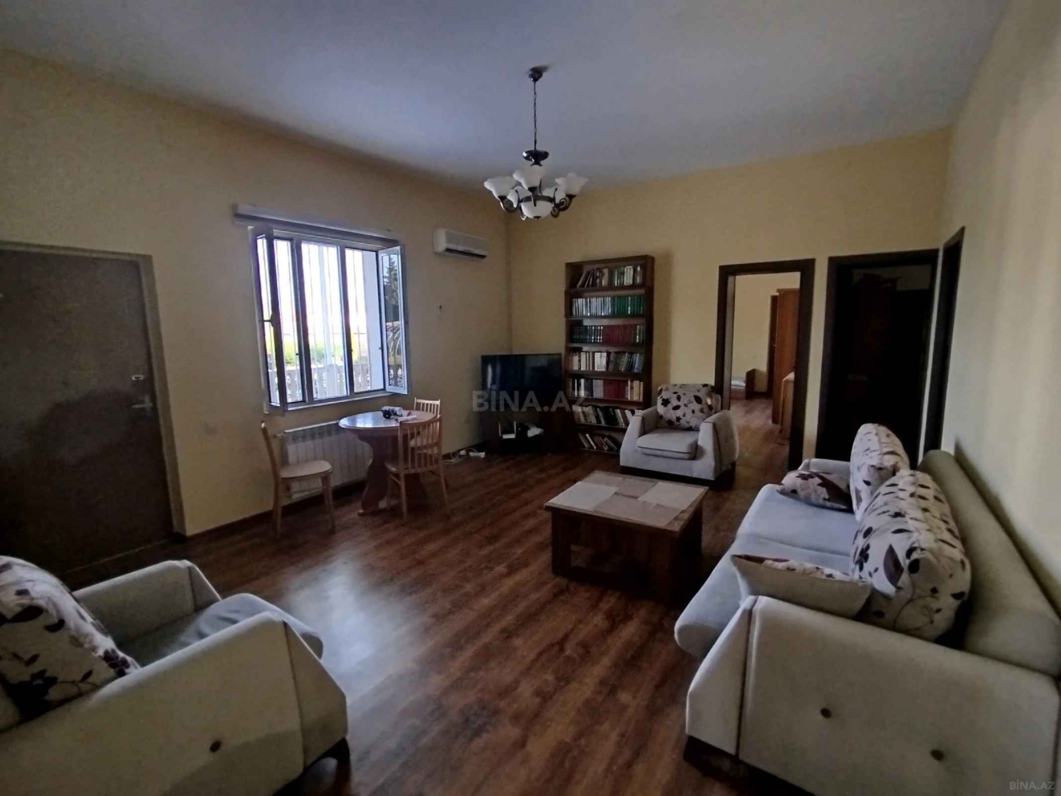 Satılır 4 otaqlı həyət evi 130 m²