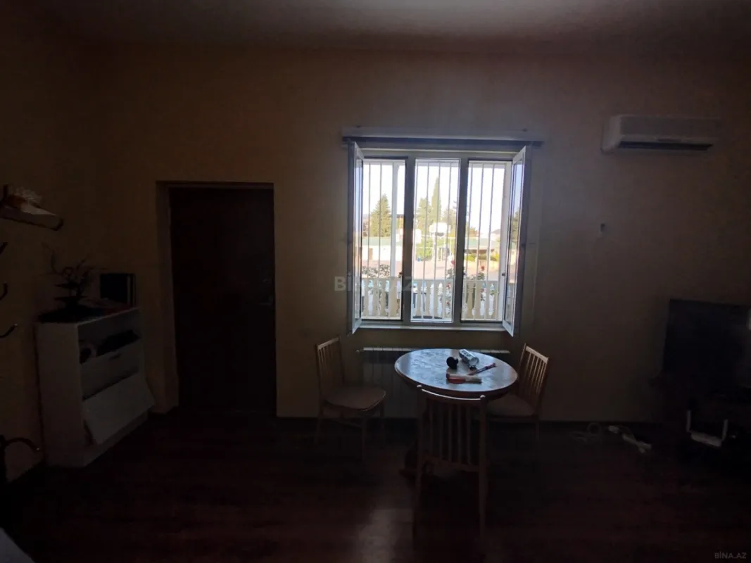 Satılır 4 otaqlı həyət evi 130 m²