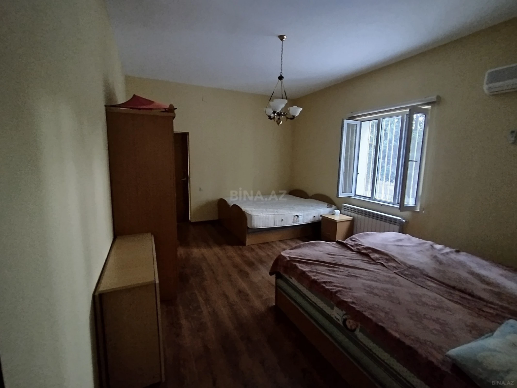 Satılır 4 otaqlı həyət evi 130 m²