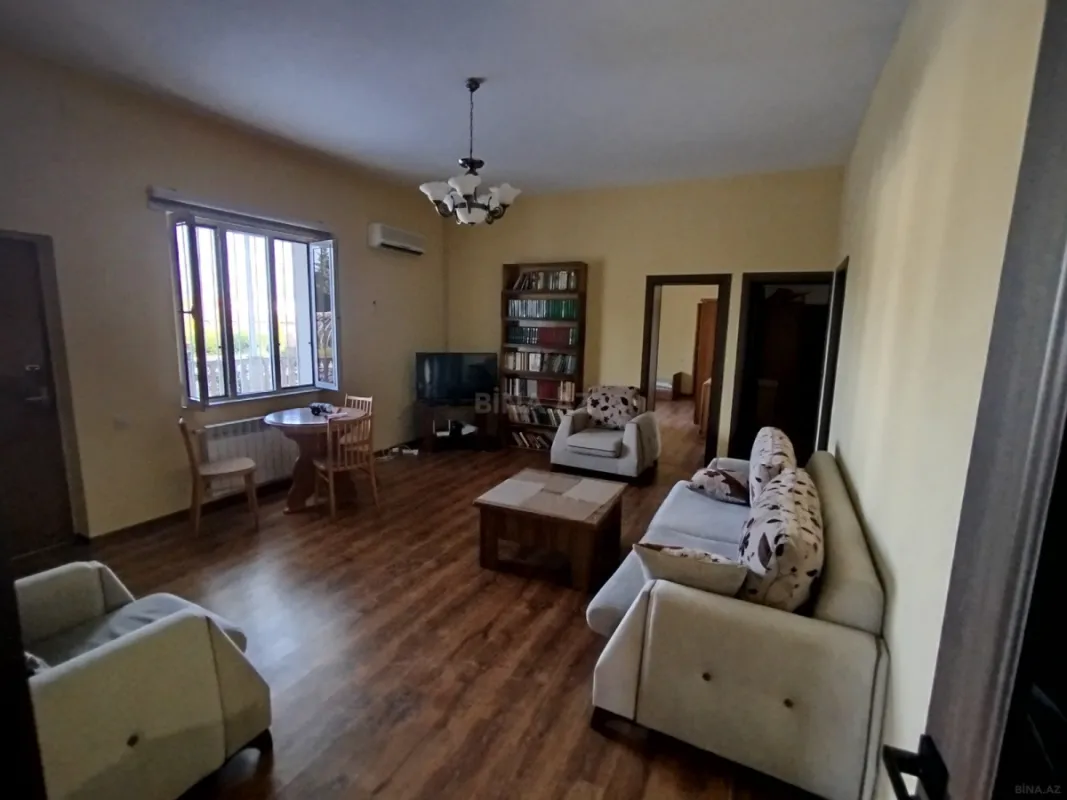 Satılır 4 otaqlı həyət evi 130 m²