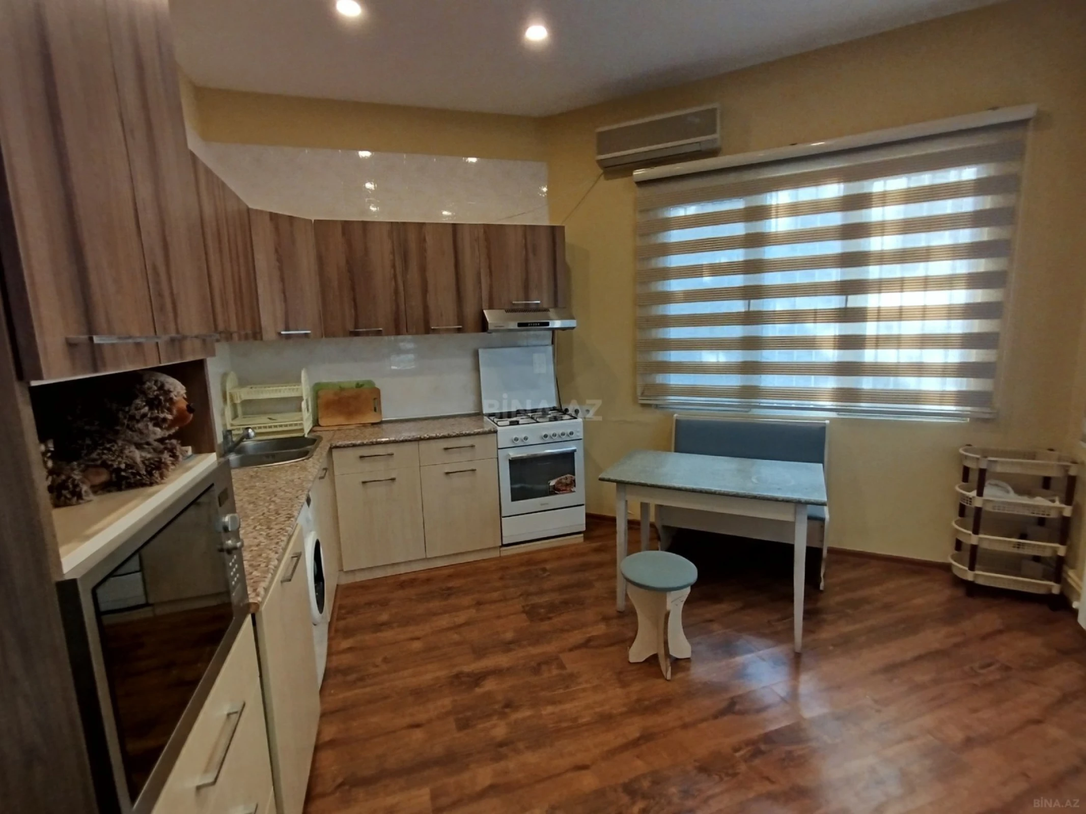 Satılır 4 otaqlı həyət evi 130 m²