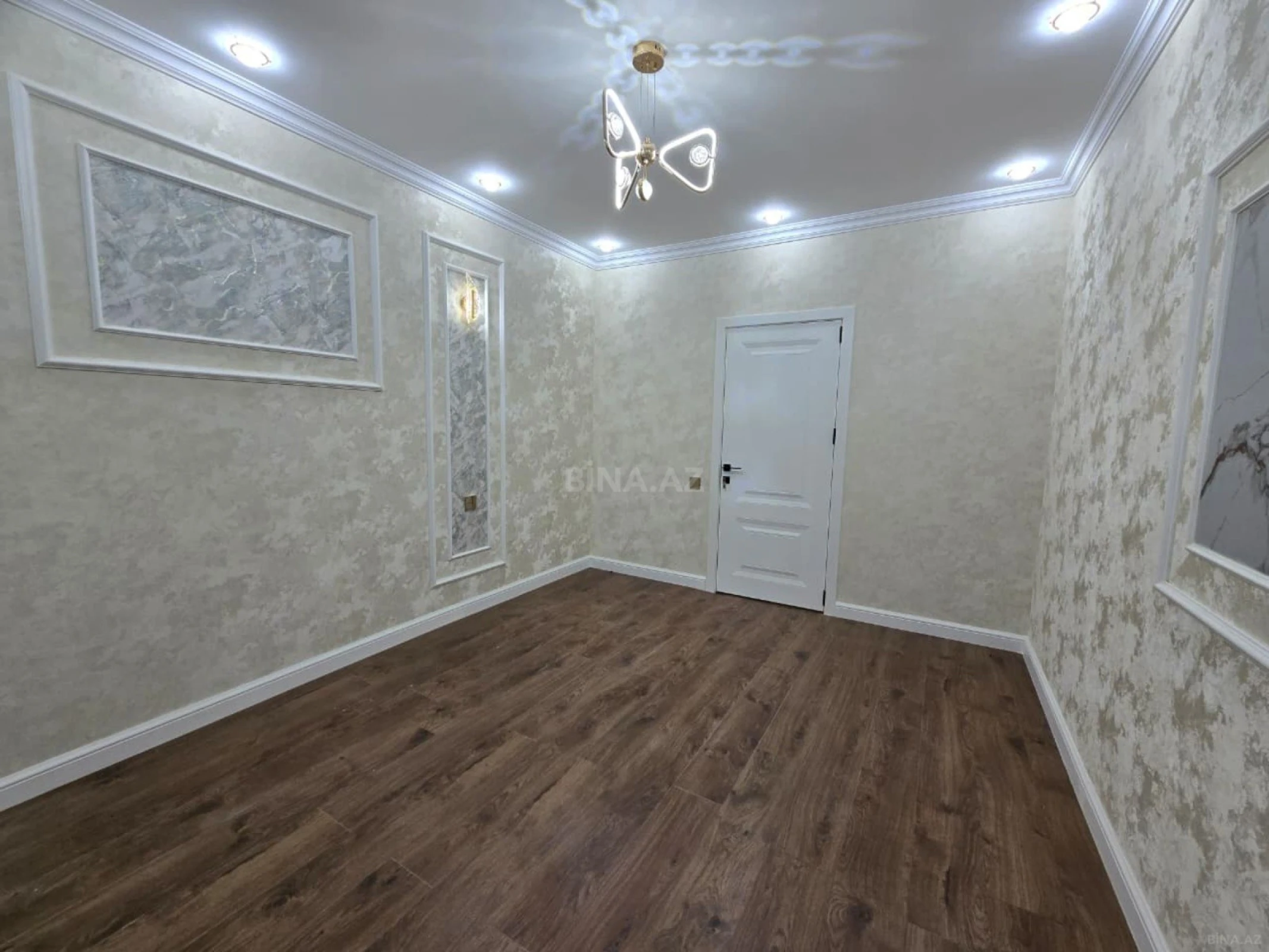 Satılır 2 otaqlı mənzil 60 m²