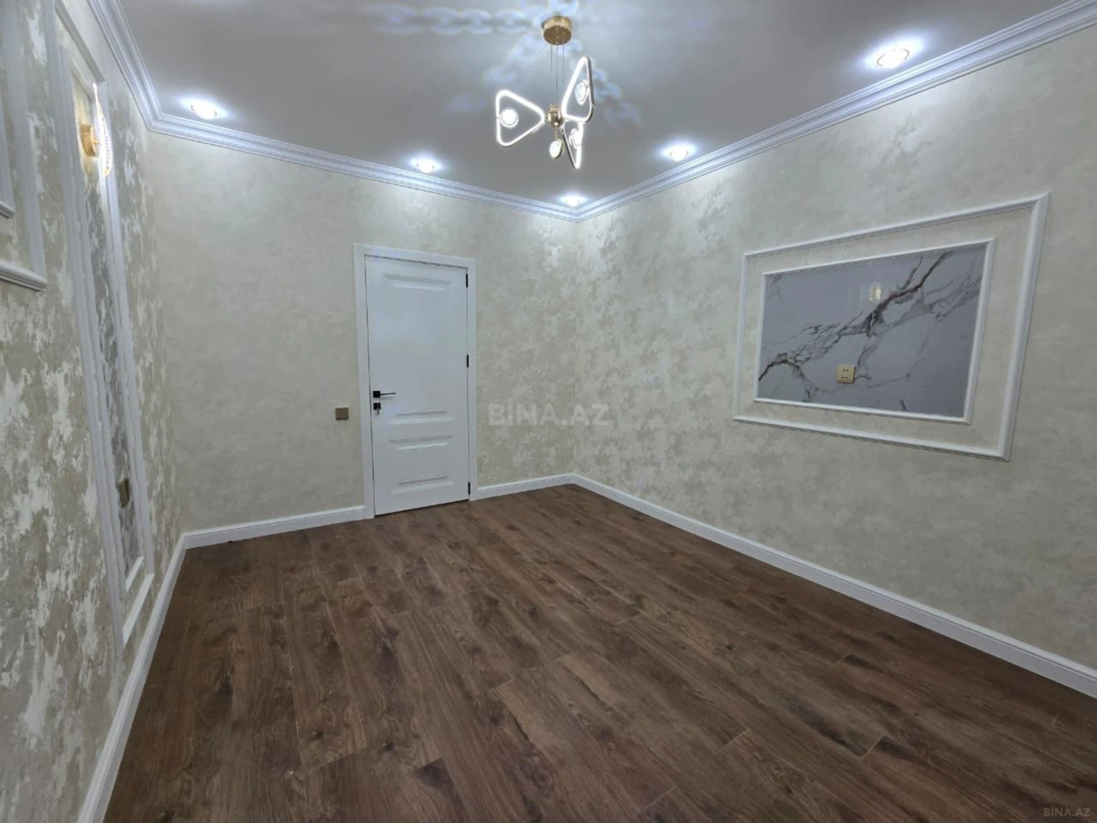Satılır 2 otaqlı mənzil 60 m²