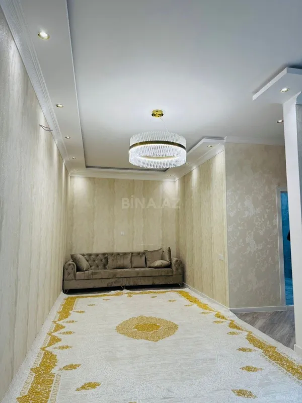 Satılır 6 otaqlı həyət evi 220 m²