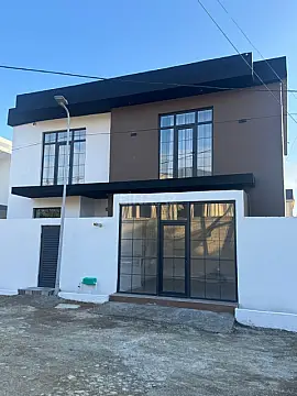 Satılır 6 otaqlı həyət evi 220 m² — Bakı, Badamdar 6 otaq 220.00 m²