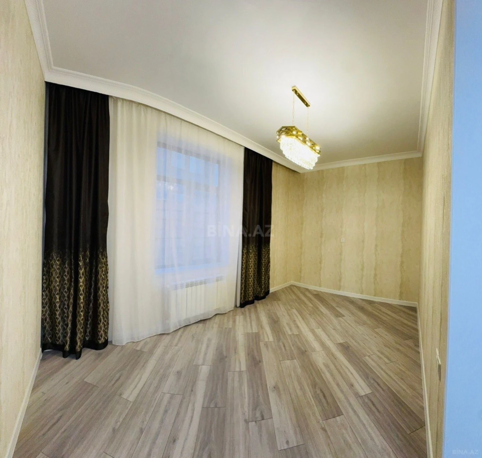 Satılır 6 otaqlı həyət evi 220 m²
