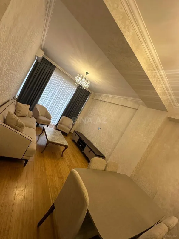 Satılır 2 otaqlı mənzil 72 m²