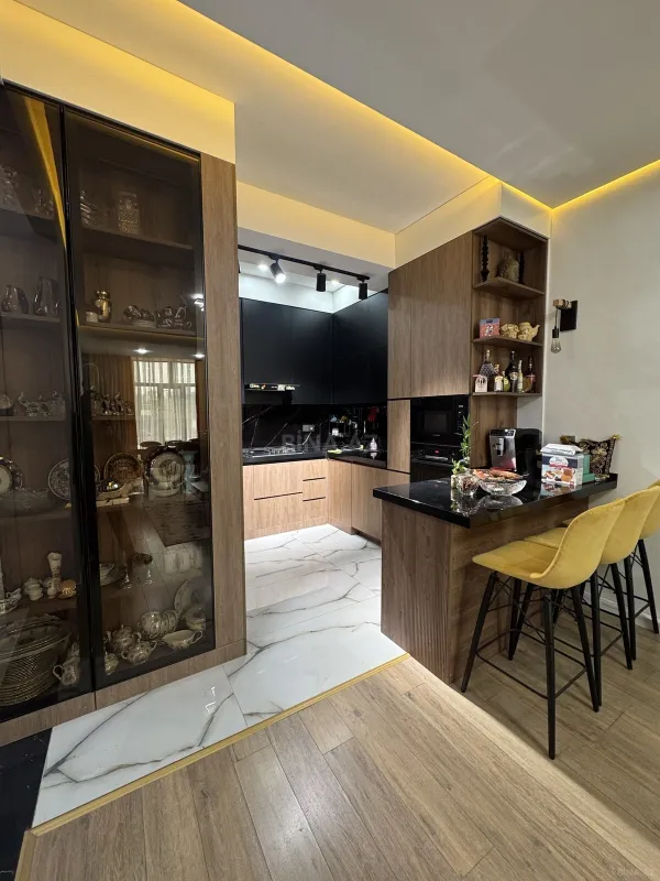 Satılır 3 otaqlı mənzil 103 m²