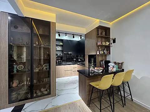 Satılır 3 otaqlı mənzil 103 m²