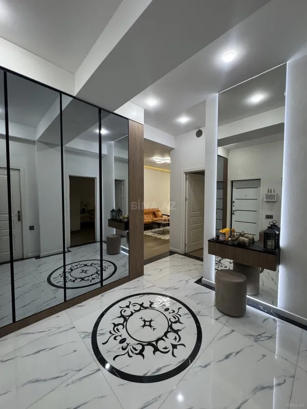 Satılır 3 otaqlı mənzil 103 m²