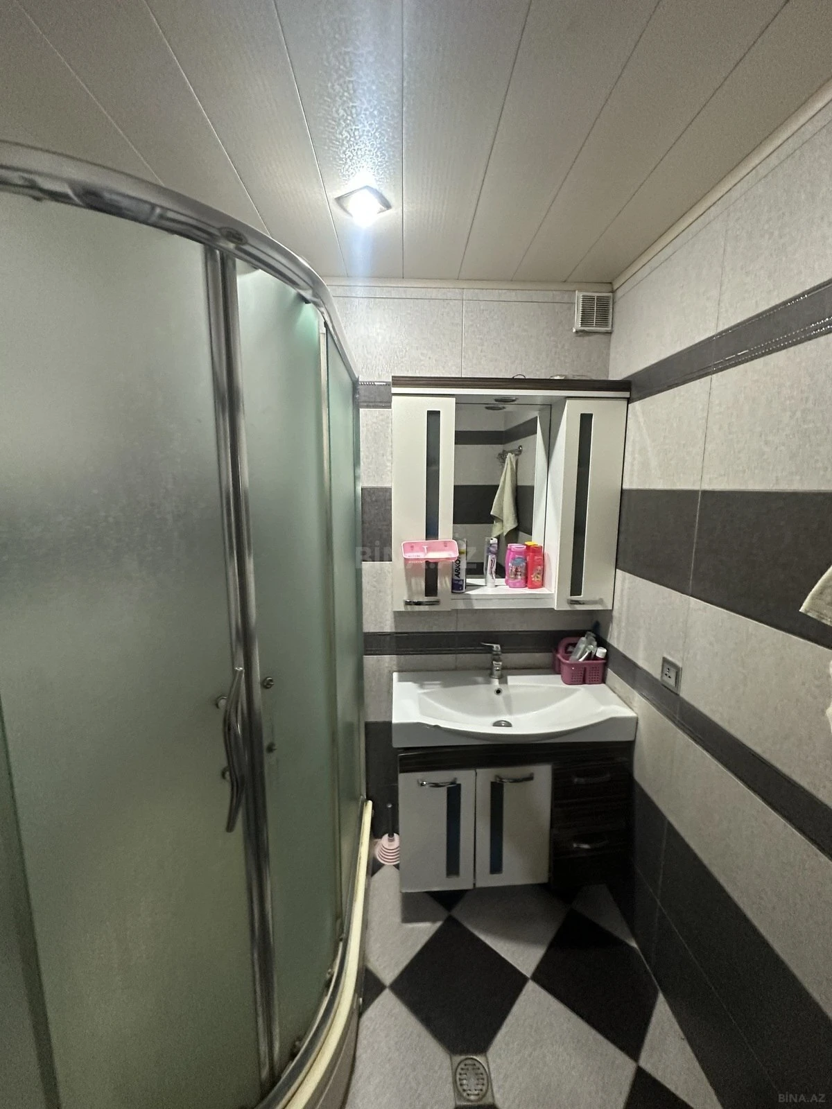 Satılır 3 otaqlı mənzil 53 m²