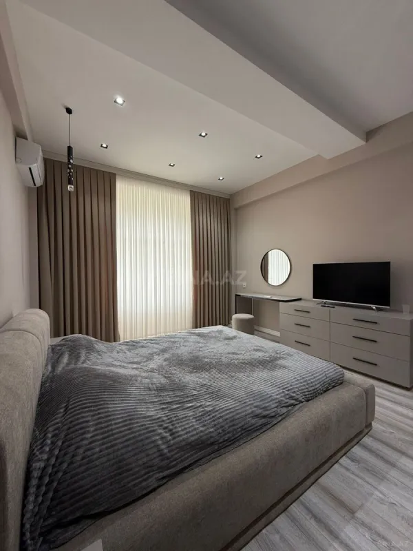 Kirayə verilir 2 otaqlı mənzil 66 m²