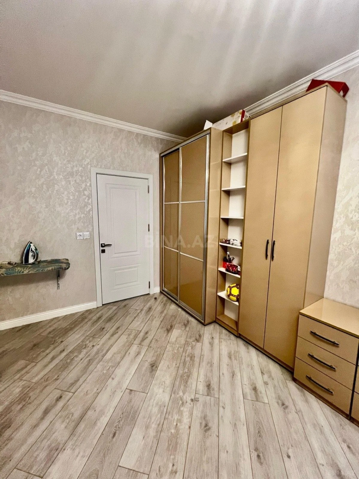 Satılır 3 otaqlı mənzil 75 m²
