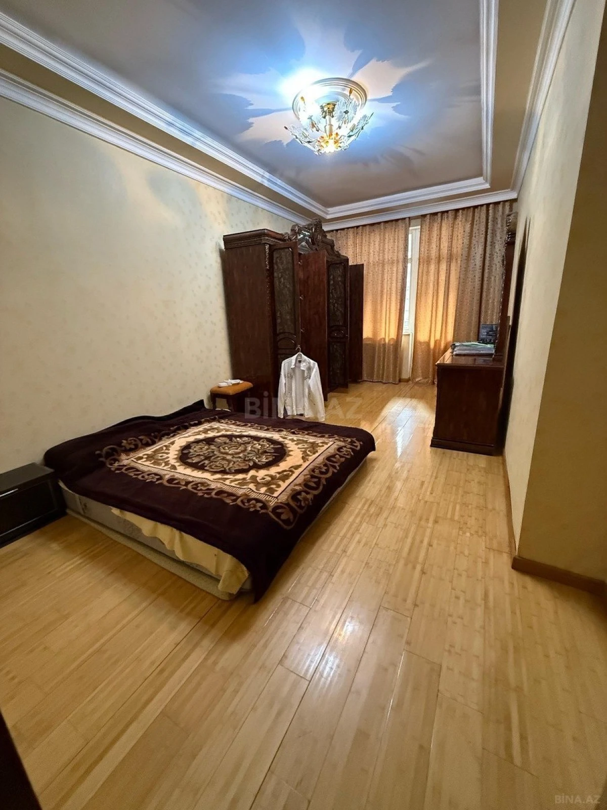 Satılır 3 otaqlı mənzil 126 m²