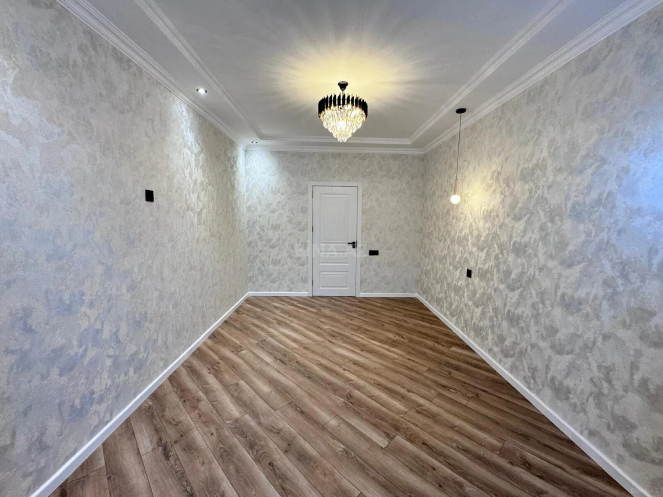 Satılır 3 otaqlı mənzil 90 m²