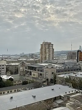 Satılır 2 otaqlı mənzil 104 m²