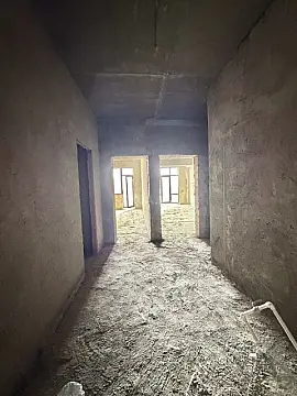 Satılır 2 otaqlı mənzil 104 m²