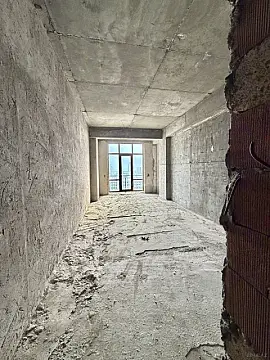 Satılır 2 otaqlı mənzil 104 m²