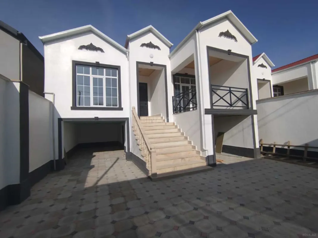 Satılır 4 otaqlı həyət evi 175 m²