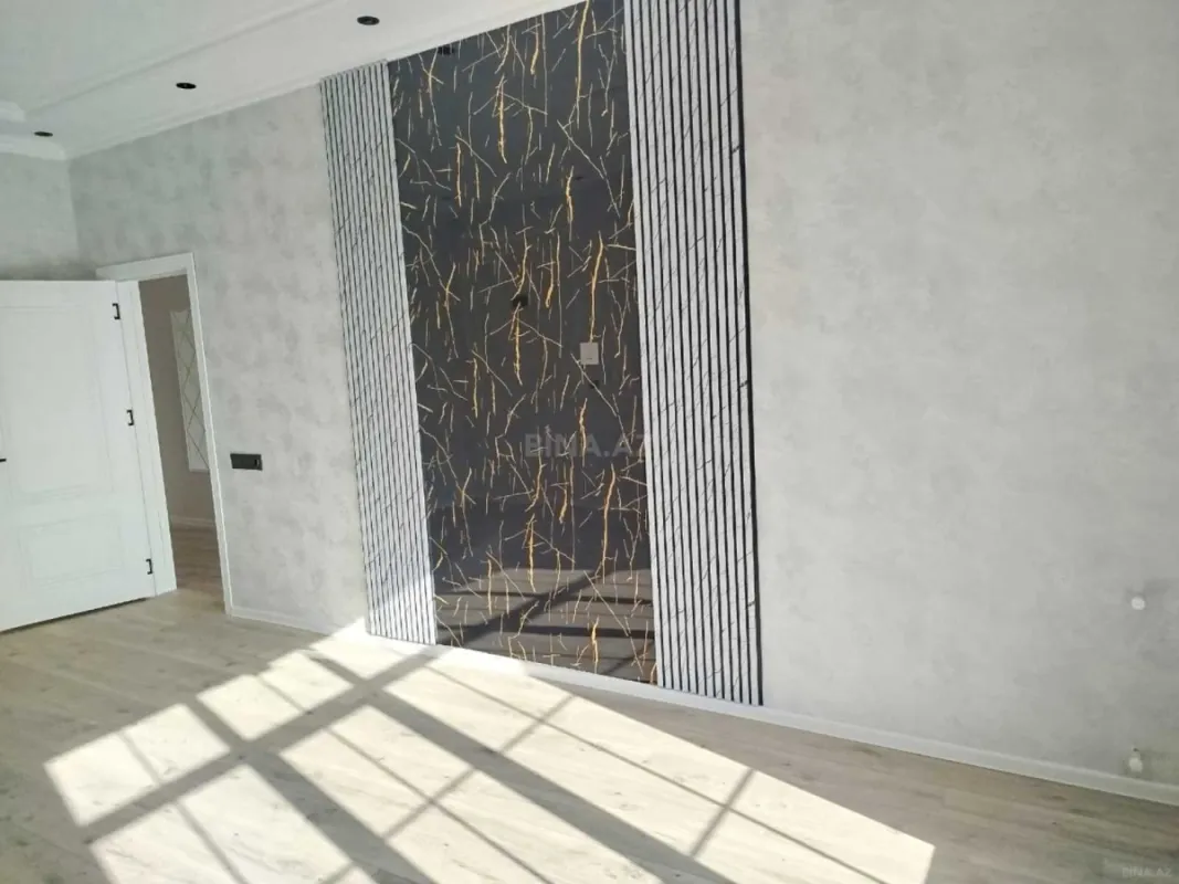 Satılır 4 otaqlı həyət evi 175 m²
