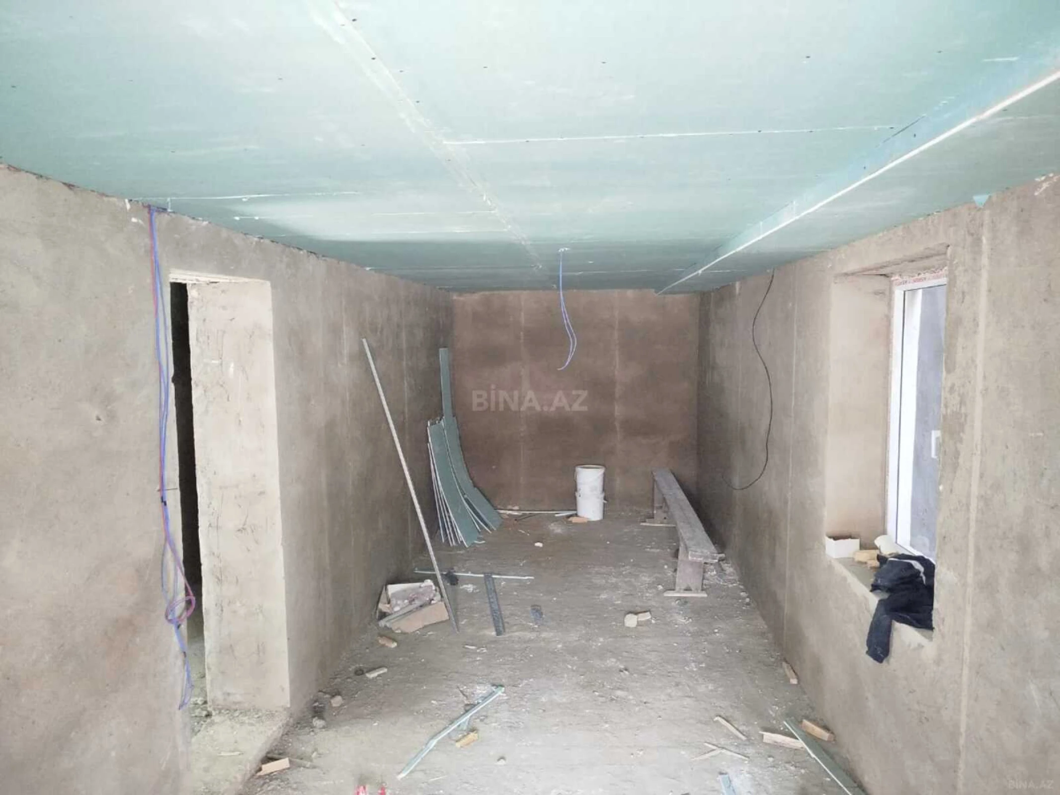 Satılır 4 otaqlı həyət evi 175 m²