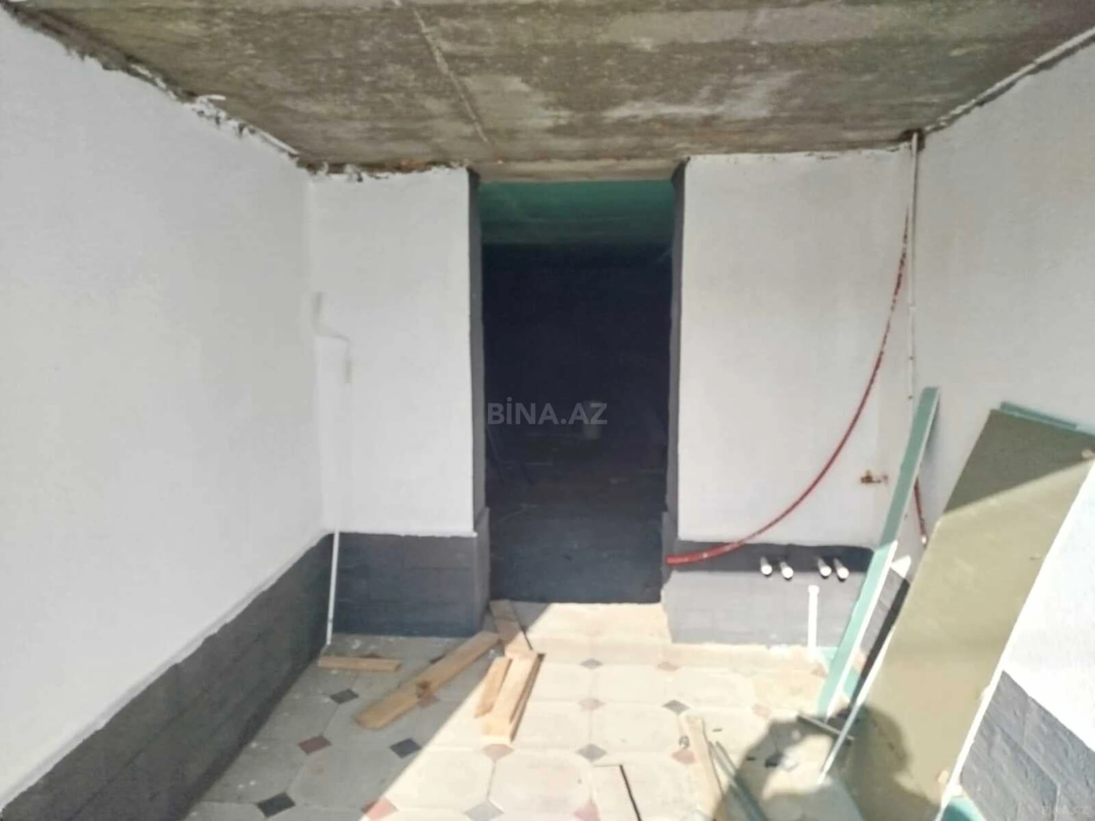 Satılır 4 otaqlı həyət evi 175 m²