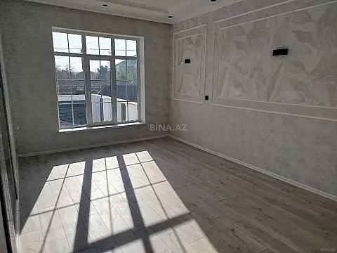 Satılır 4 otaqlı həyət evi 175 m²