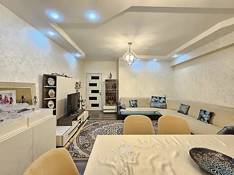 Satılır 2 otaqlı mənzil 101 m²