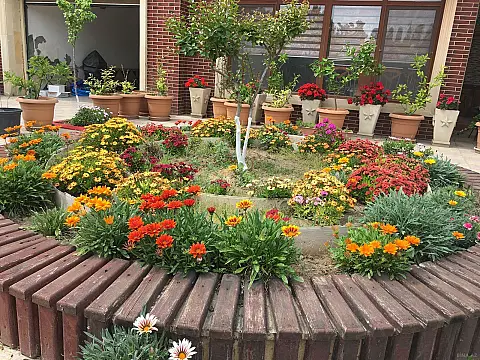 Satılır 6 otaqlı həyət evi 280 m²