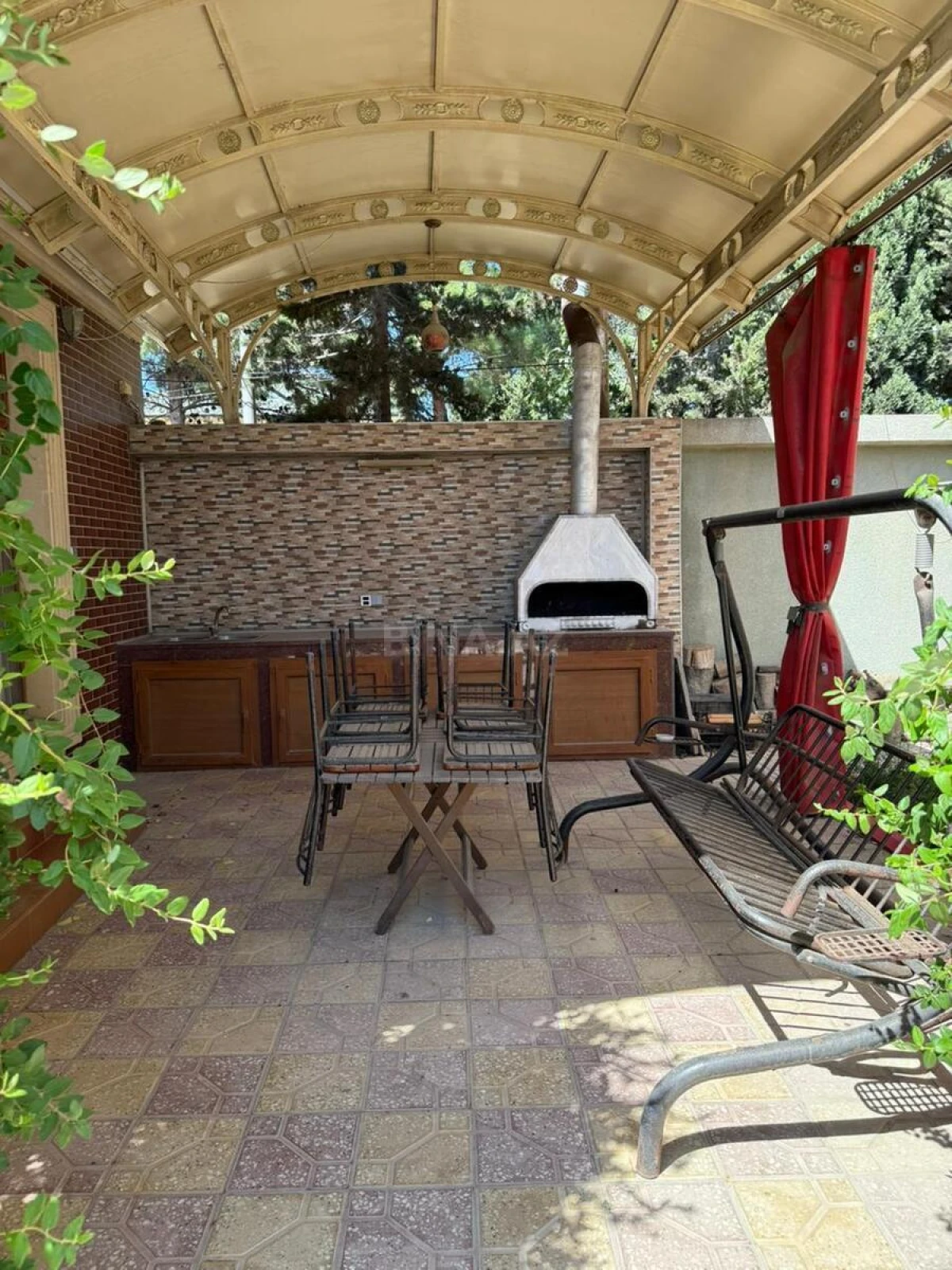 Satılır 6 otaqlı həyət evi 280 m²