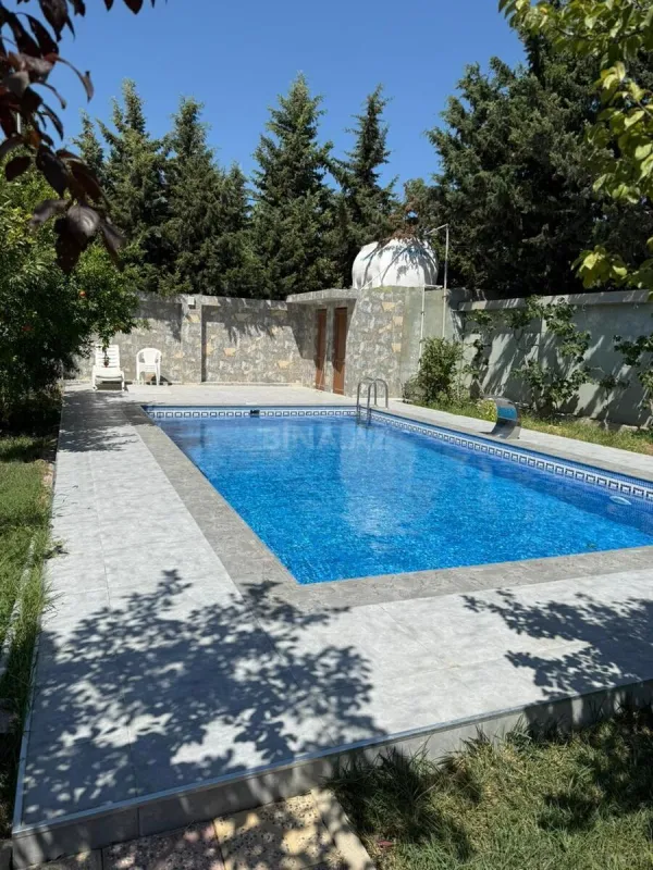 Satılır 6 otaqlı həyət evi 280 m²