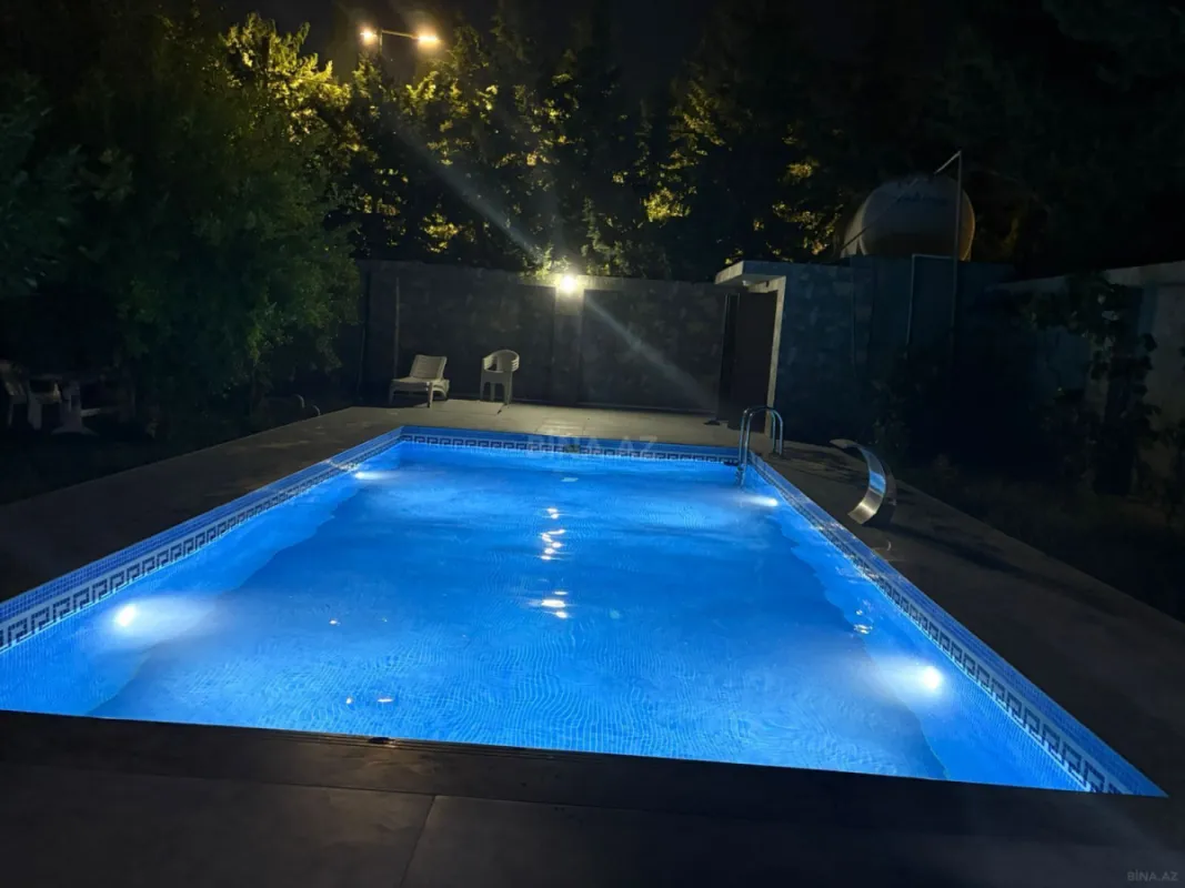 Satılır 6 otaqlı həyət evi 280 m²