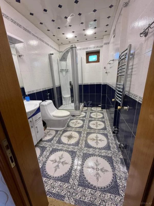 Satılır 6 otaqlı həyət evi 280 m²