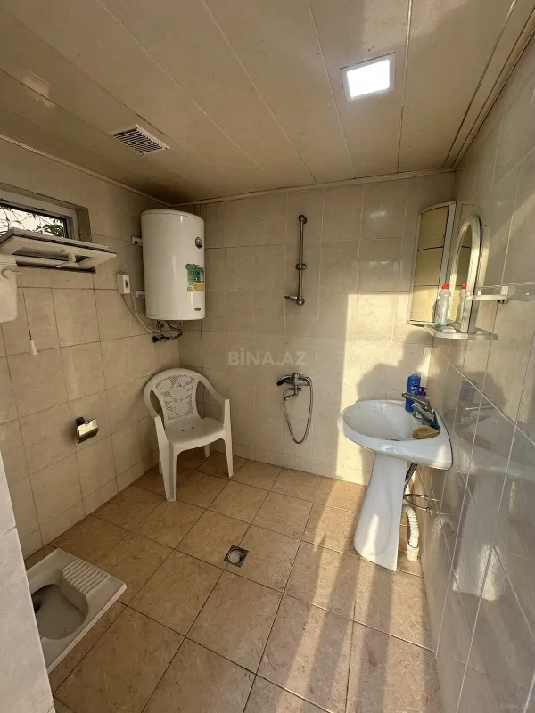 Satılır 5 otaqlı həyət evi 260 m²