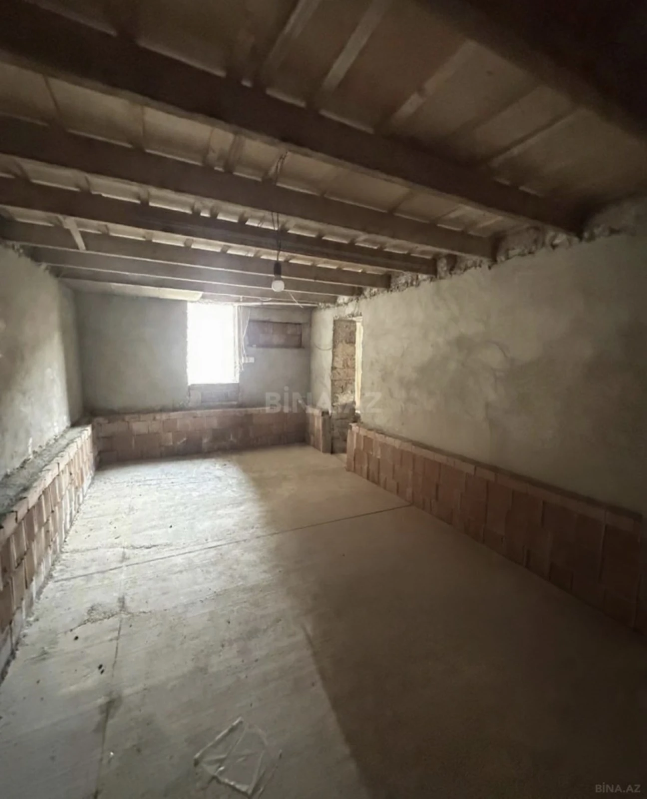 Satılır 5 otaqlı həyət evi 260 m²