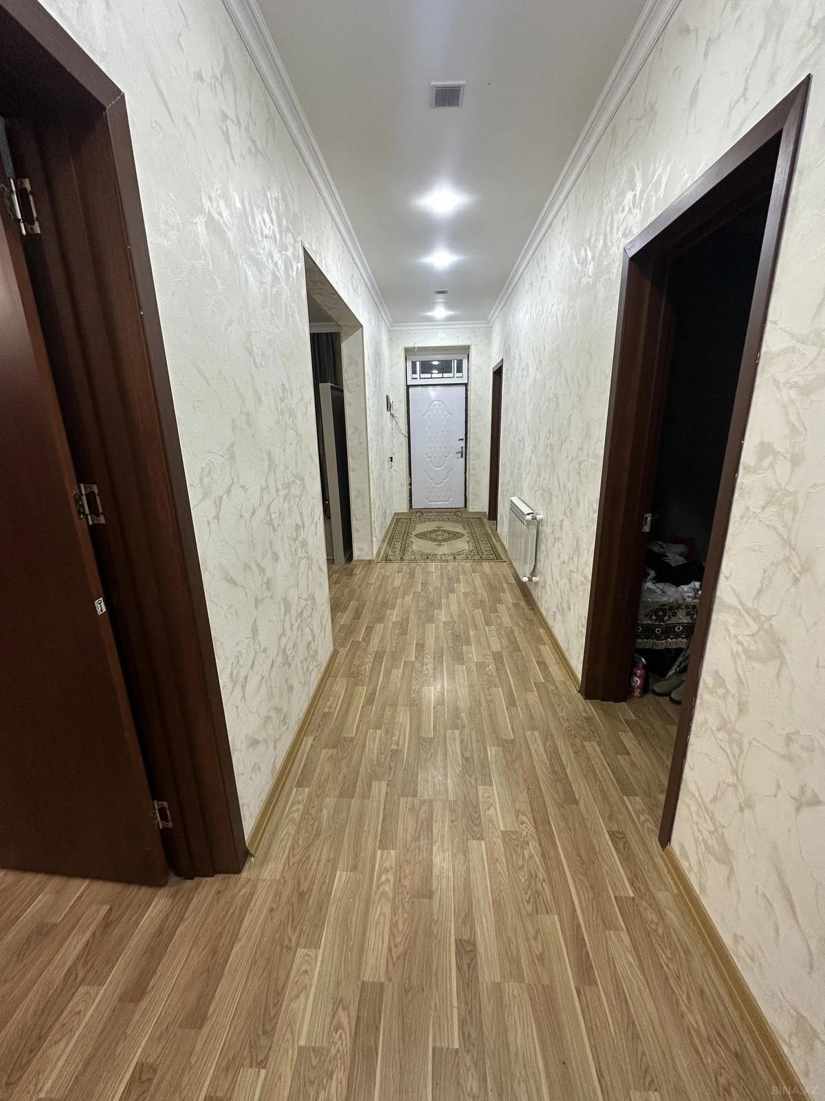 Satılır 5 otaqlı həyət evi 260 m²