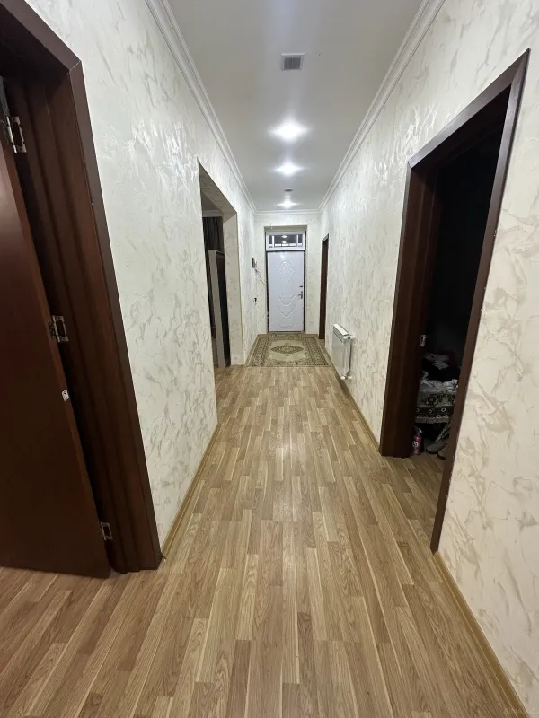 Satılır 5 otaqlı həyət evi 260 m²