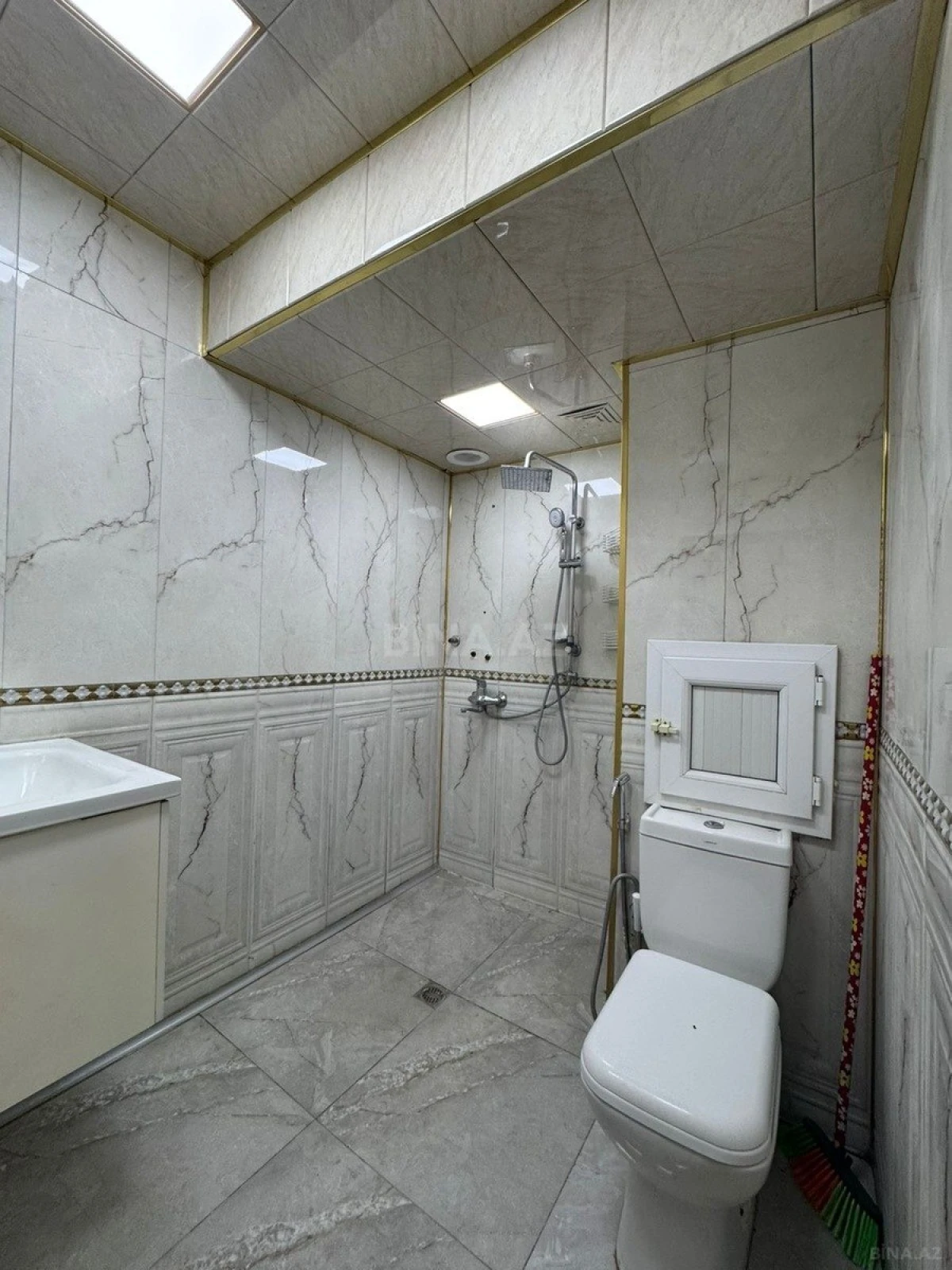 Satılır 2 otaqlı mənzil 55 m²